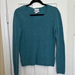 Elegant Teal V-Neck Sweater for Women
